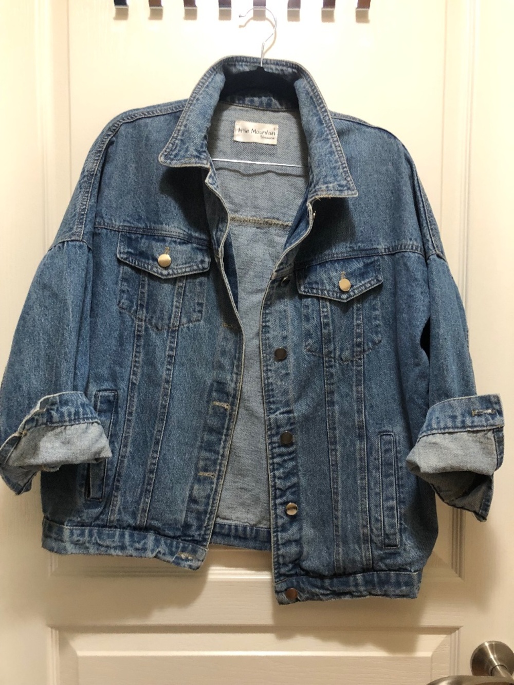 Small women’s denim jacket relaxed fit 4 pockets + 2 inside pockets